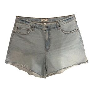 Abercrombie & Fitch High Rise Light Denim Dad Short- Size 34/18